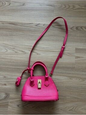 Samantha Thavasa mini dome bag